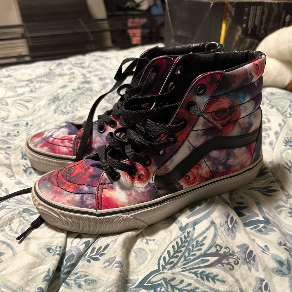Women’s size 6.5 Vans